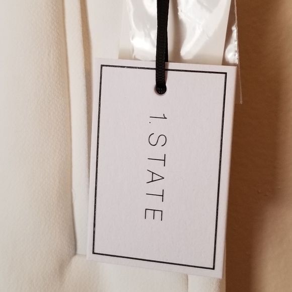 Women's Crepe Tie Waist shorts, new w/ tags - Picture 9 of 9